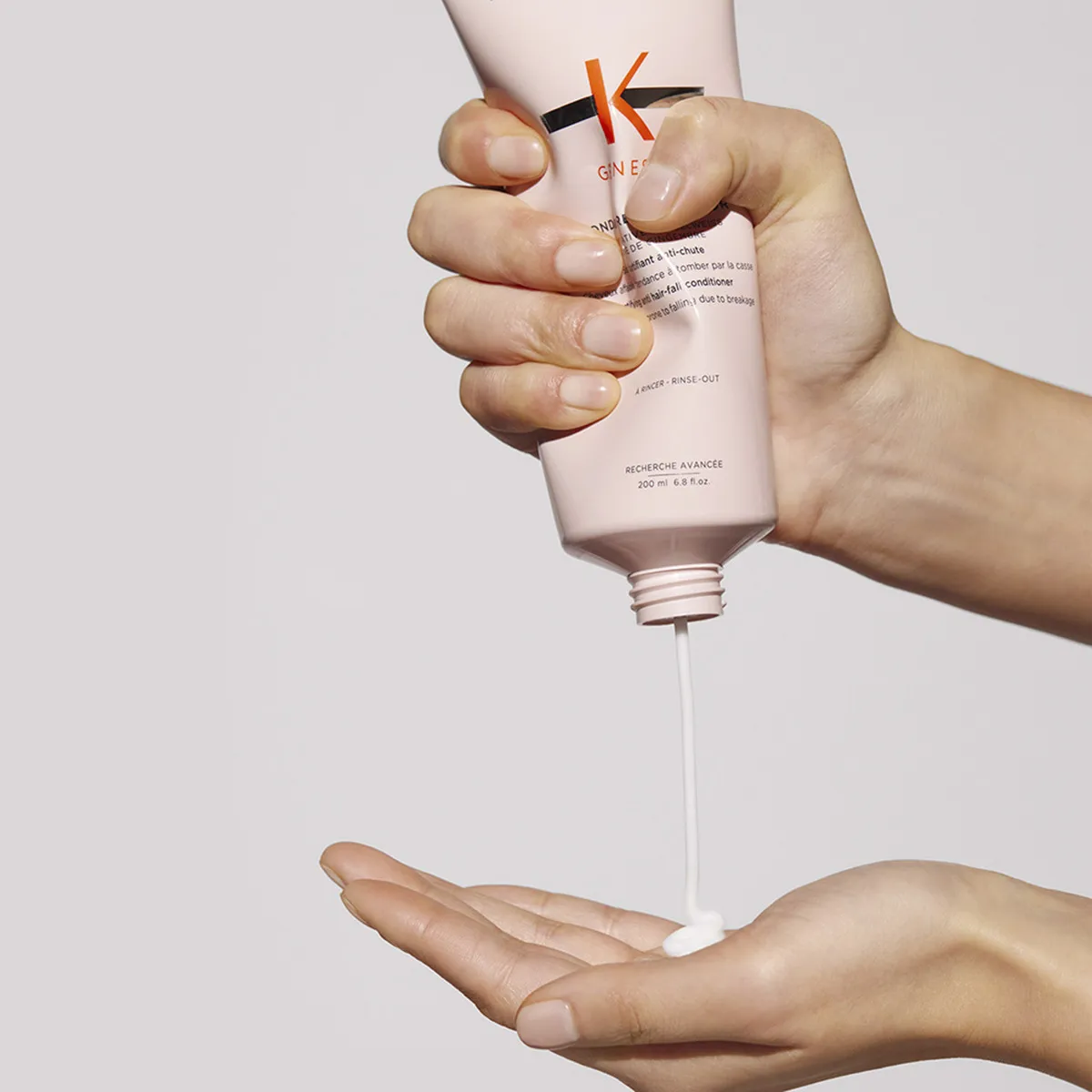 Imagem 7 de 8 de Kérastase Genesis Fondant Renforcateur - Condicionador 200ml