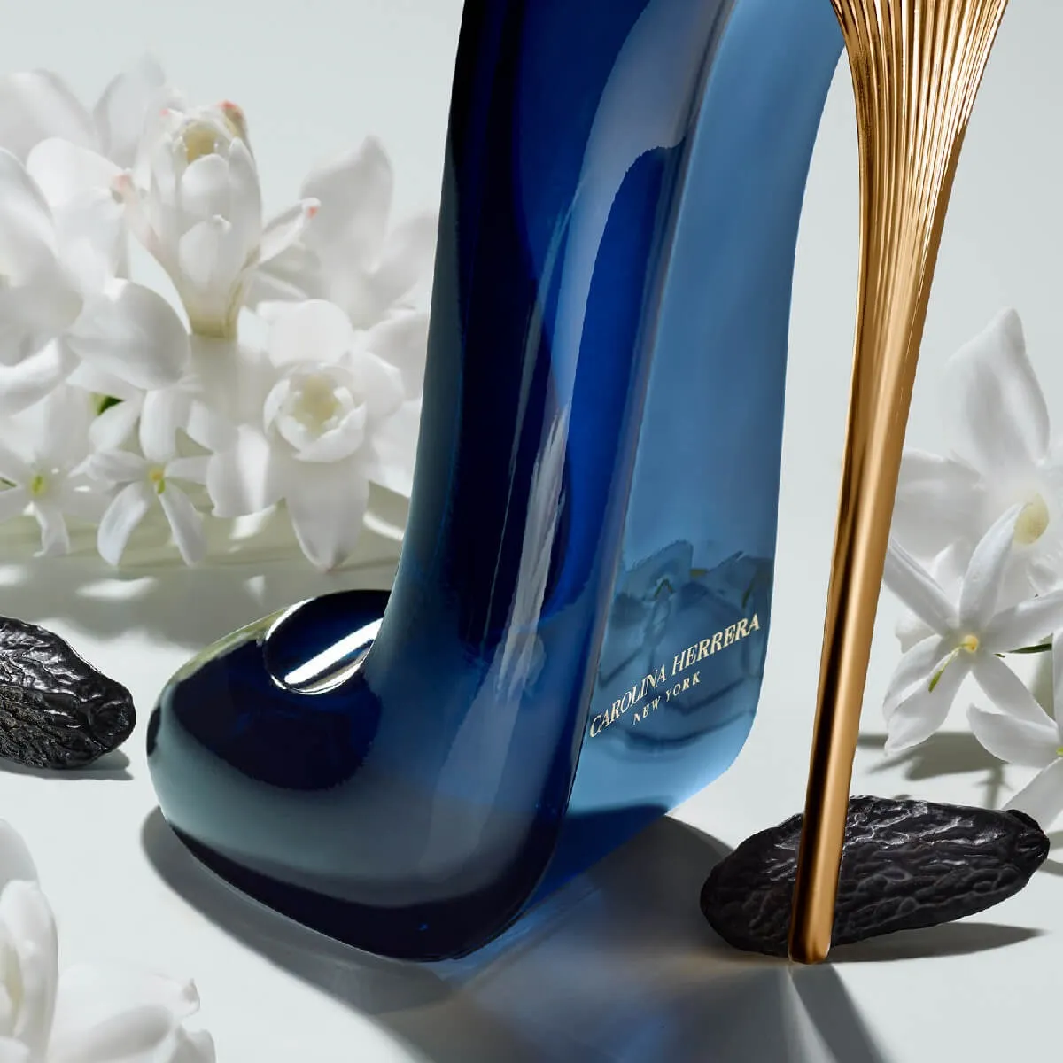 Imagem 5 de 6 de Carolina Herrera Good Girl Tradicional EDP 150ml para feminino