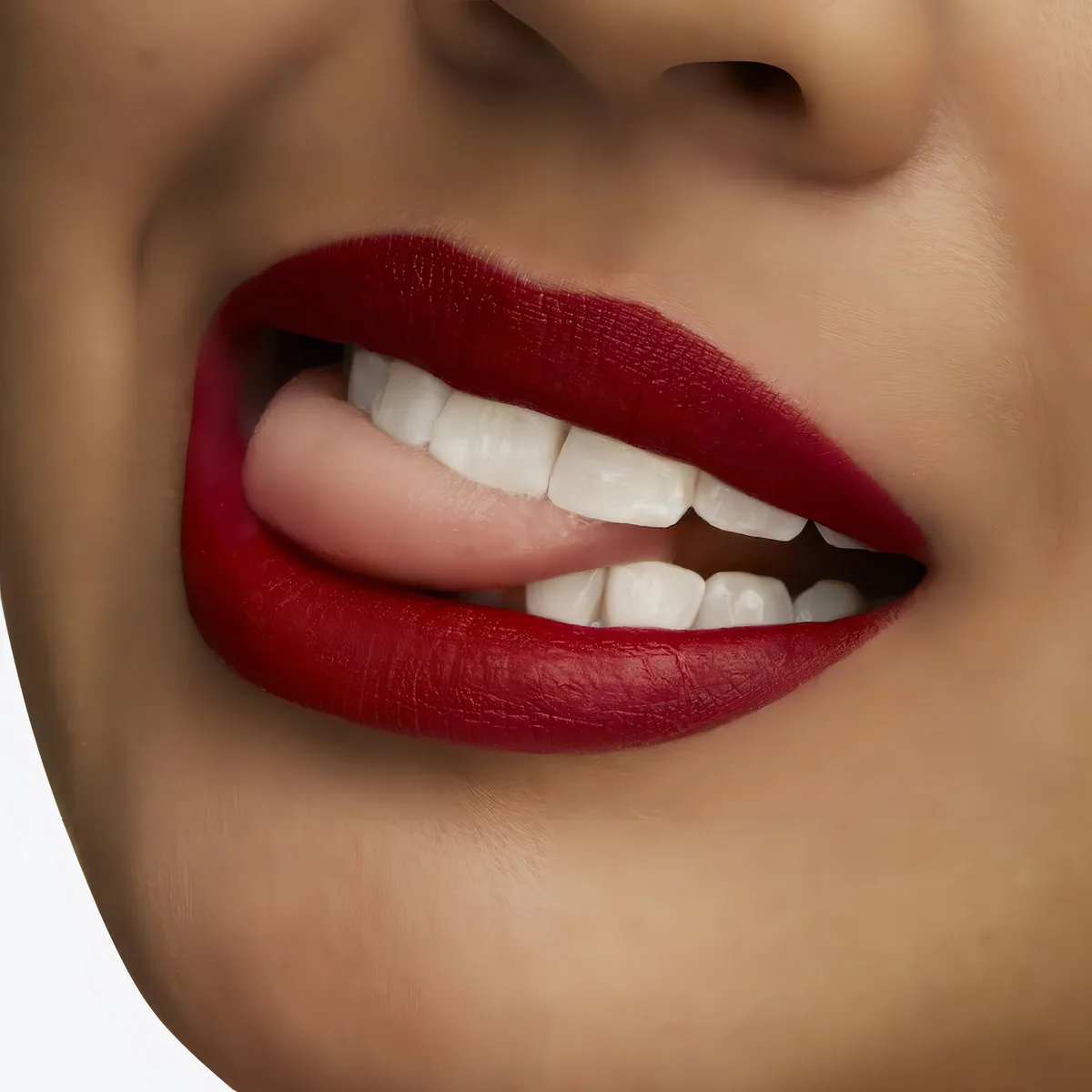 M A C - Batom Retro Matte - Ruby Woo 3g